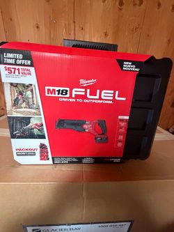 M18 FUEL18V Lithium-lon Brushless Cordless SAWZALL Reciprocating Saw with PACKOUT Tool-Box, (1) 5.0 Battery, and Charger