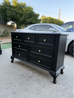 Black compact Dresser