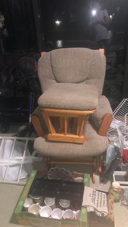 SLIDE ROCKER CHAIR WITH OTTOMAN