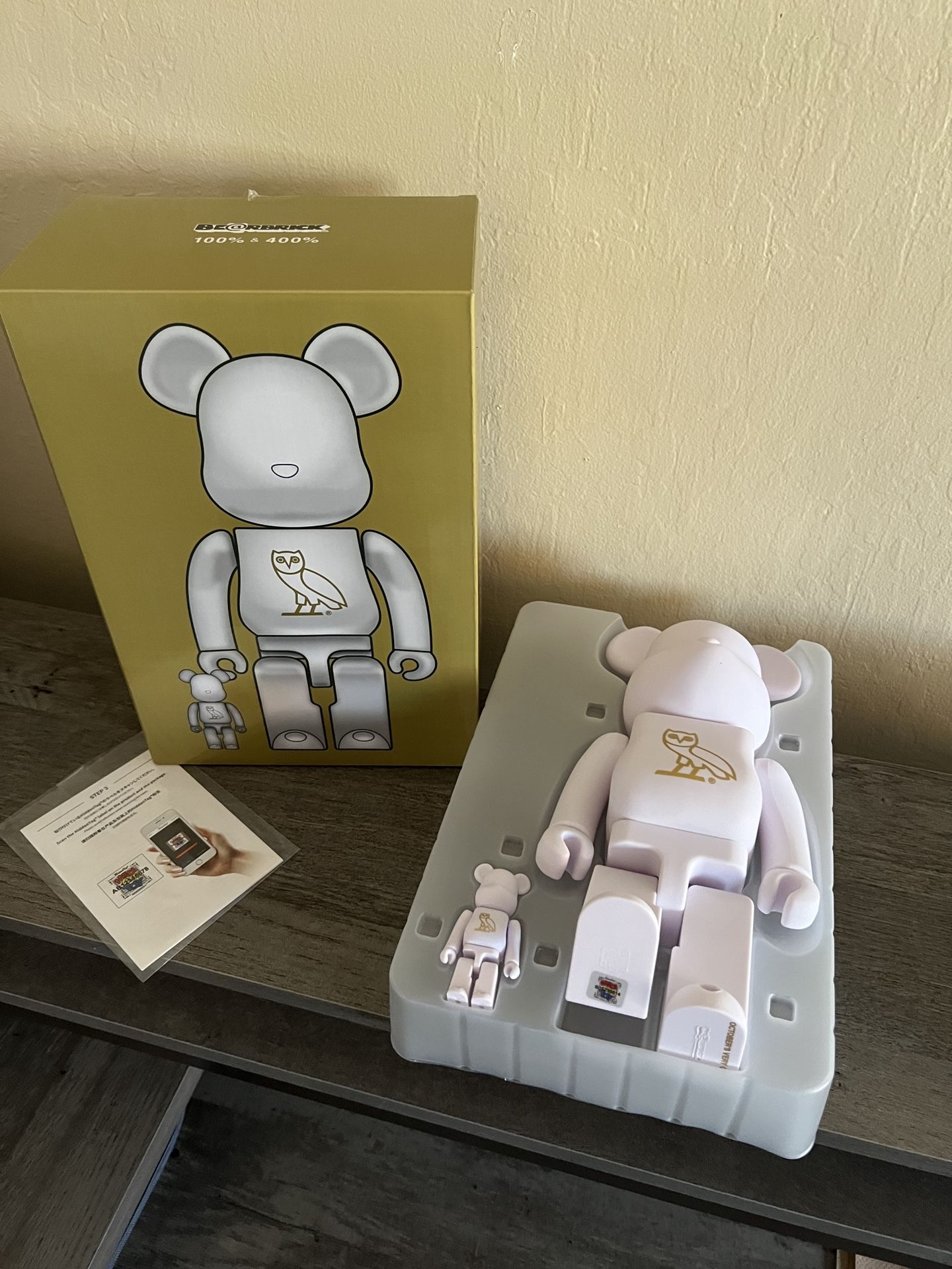 Bearbrick OVO White 400% 100%