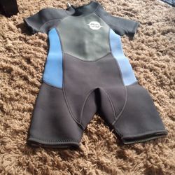 Spring Suit Size 8 In Great Condition Have Many Others For Sale Also Different Sizes Styles And For Different Ages