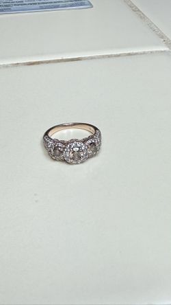 Size 8 Gold Ring