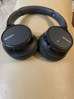 SONY NOISE CANCELING HEADPHONE - WH-CH700N