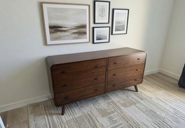 New 61’ Mcm dresser / free delivery