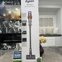 Dyson V15 Detect Total Clean Vacuum With 10 Accessories 