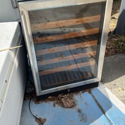 FREE WINE FRIDGE WINE RACK 