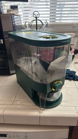 Rice dispenser