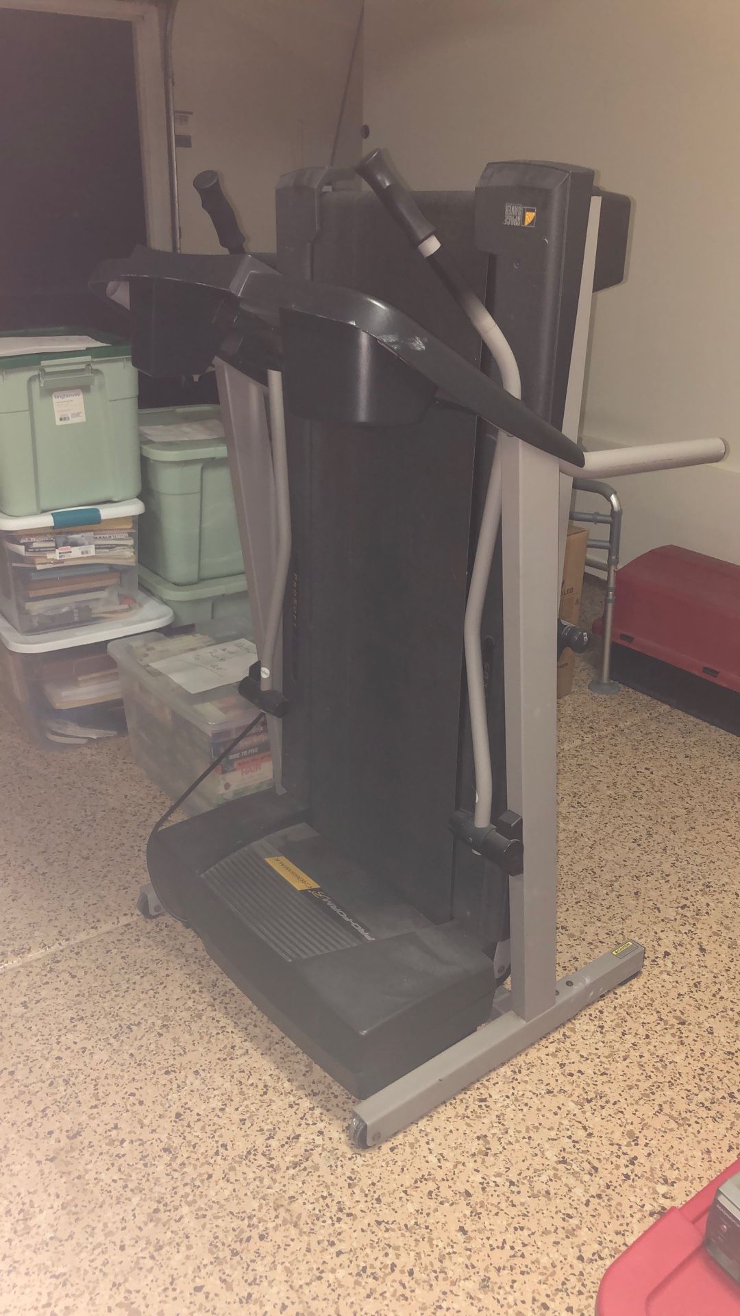 Treadmill Proform Space Saving