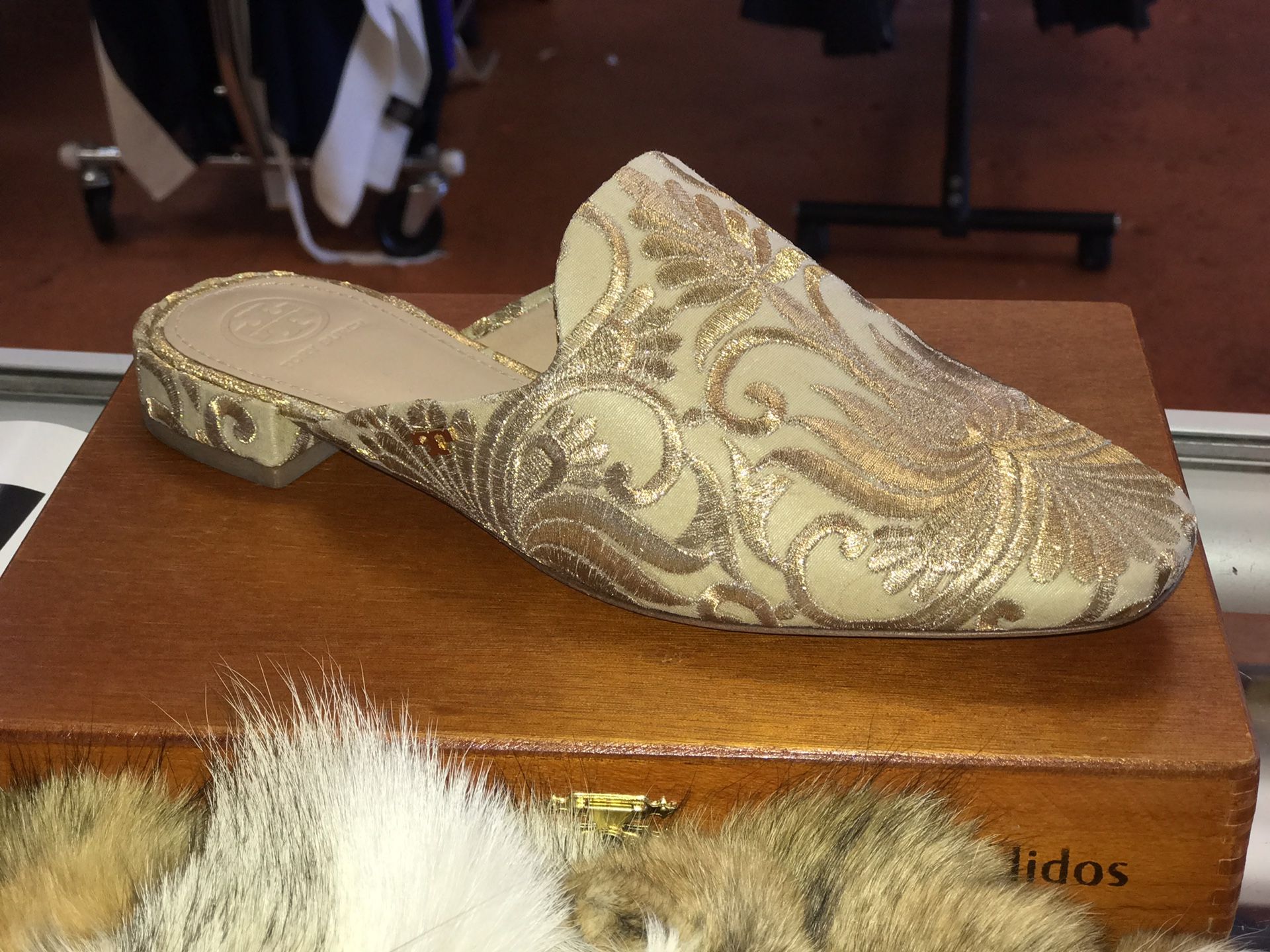 TORY BURCH   & Accessories