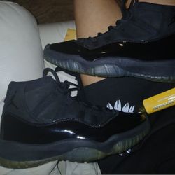 Air Jordan 11 Cap And Gown Black 2018