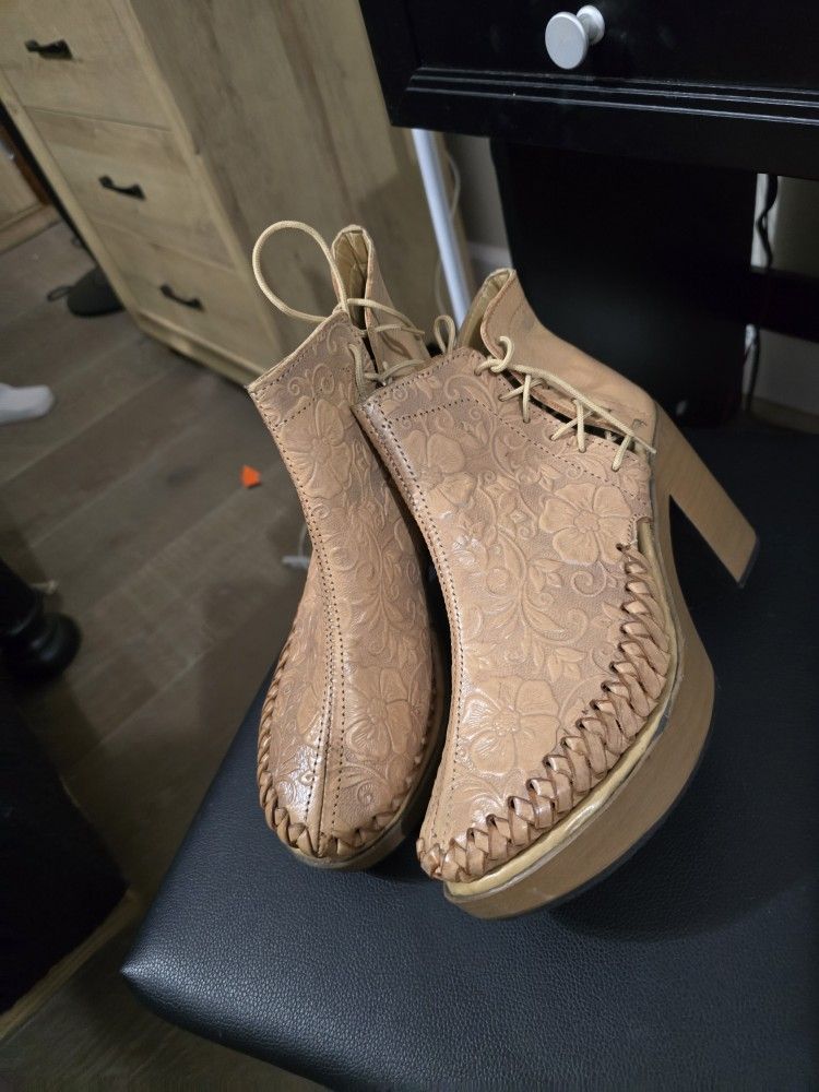 Women's Leather Flower Embossed Booties With Lace Up Sides