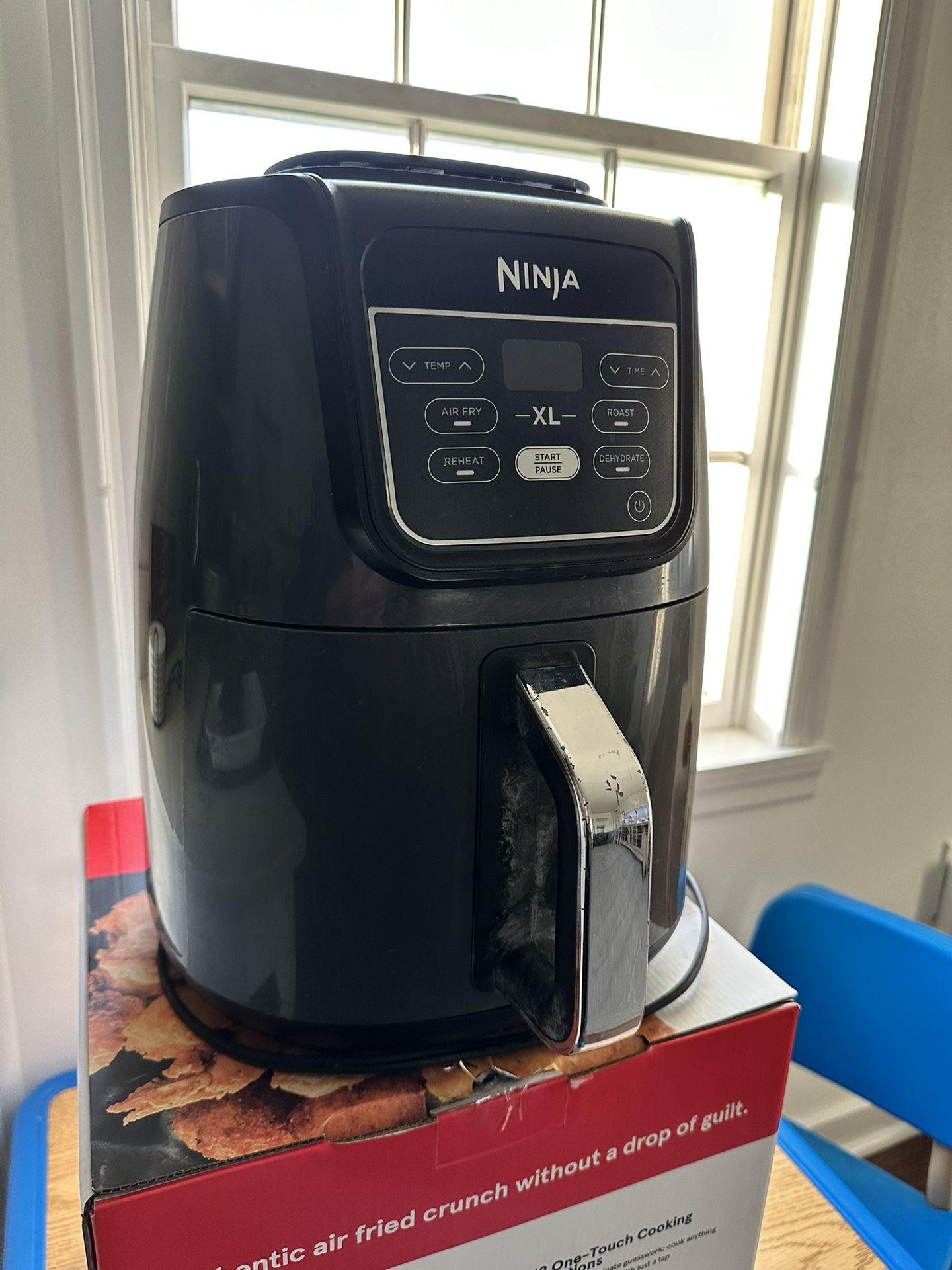 Ninja Air Fryer XL 5.5-Qt, Black, AF150WM