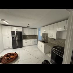 Shaker Style Kitchen Cabinets