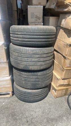 4 Pirelli P zero 2 tires 245/35ZR20 and 2 305/30 ZR 21