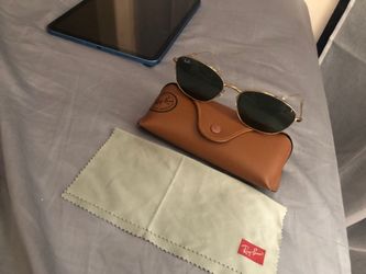 Ray ban