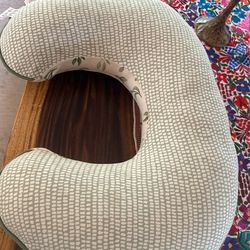 BOPPY, Nursing Pillow