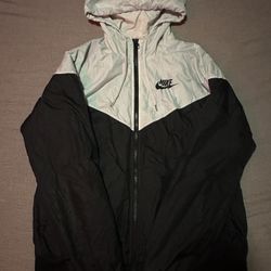 Men’s Nike Windrunner Jacket