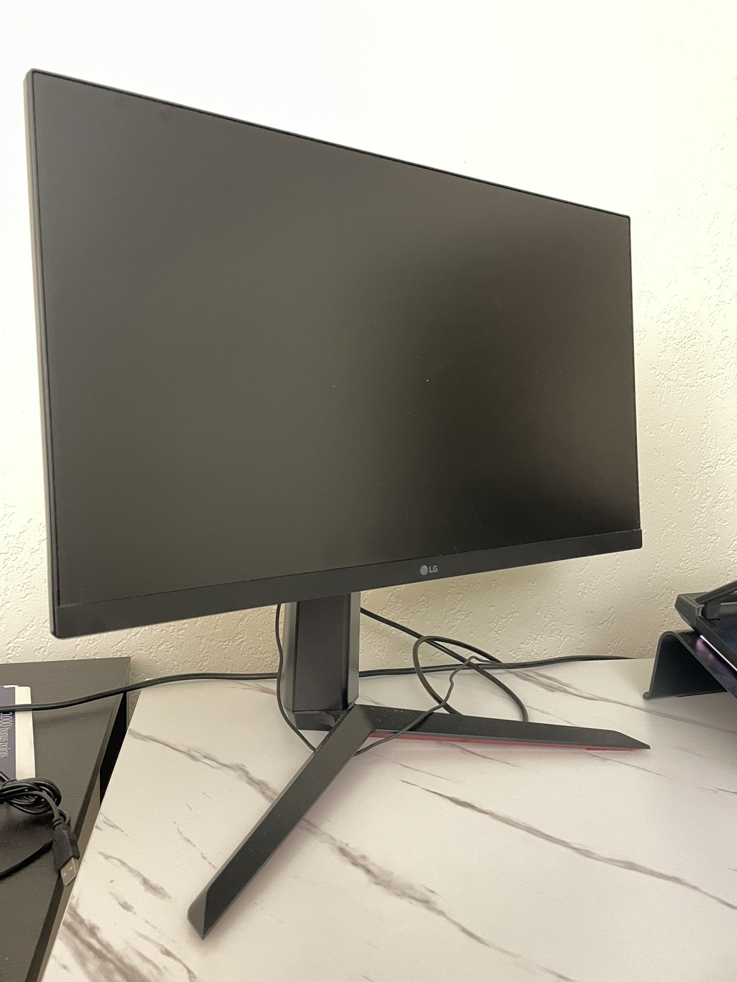 LG 24 inch Gaming Monitor Premium