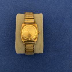 Description Collector Attention. Vintage Bulova Watch 10k Rolled Gold No working. 