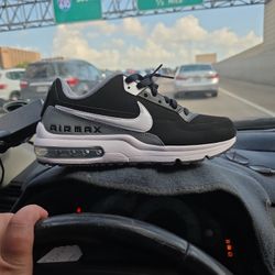 Nike Airmax 9  Men's New