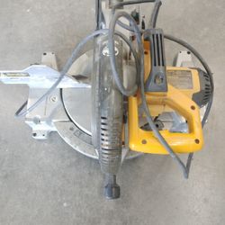 10" dewalt Miter Saw.