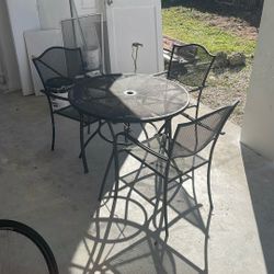 Black Metal Patio Furniture