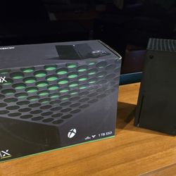 Xbox Series X (OPEN BOX) with Headphones And Second Controller