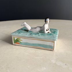 Vintage German Porcelain Women Figural Tray Box, c.1960’s
- Delivery Available