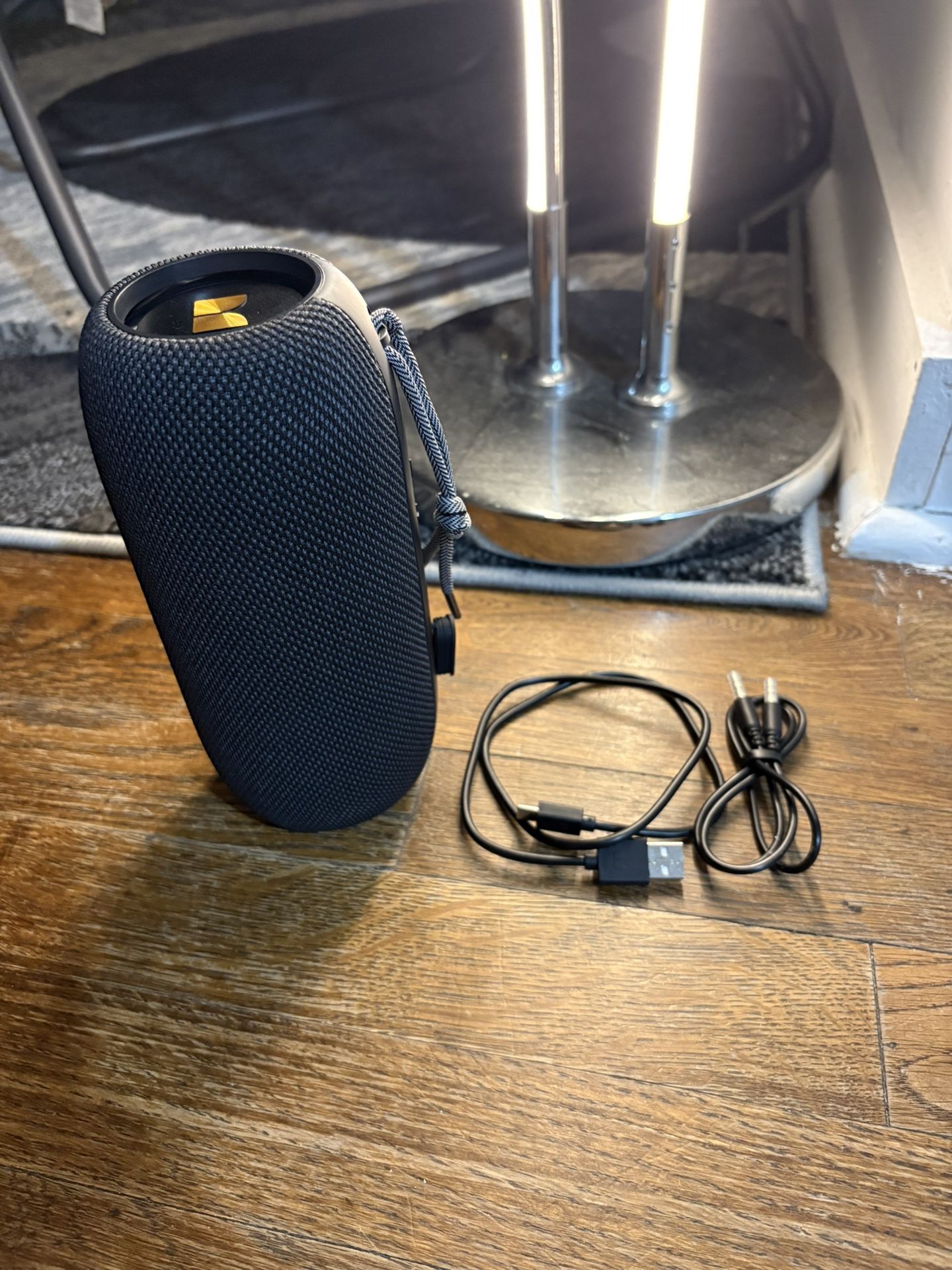 Monster S320 Bluetooth Speaker