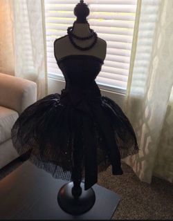 Body Decor. Table Size