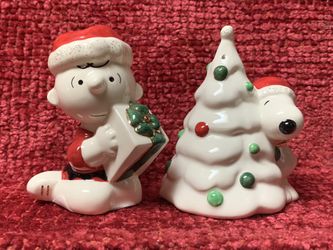 Lenox Snoopy’s Christmas Salt & Pepper Shakers 