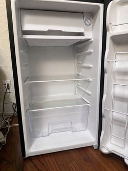 Upstreman Mini Fridge with Freezer