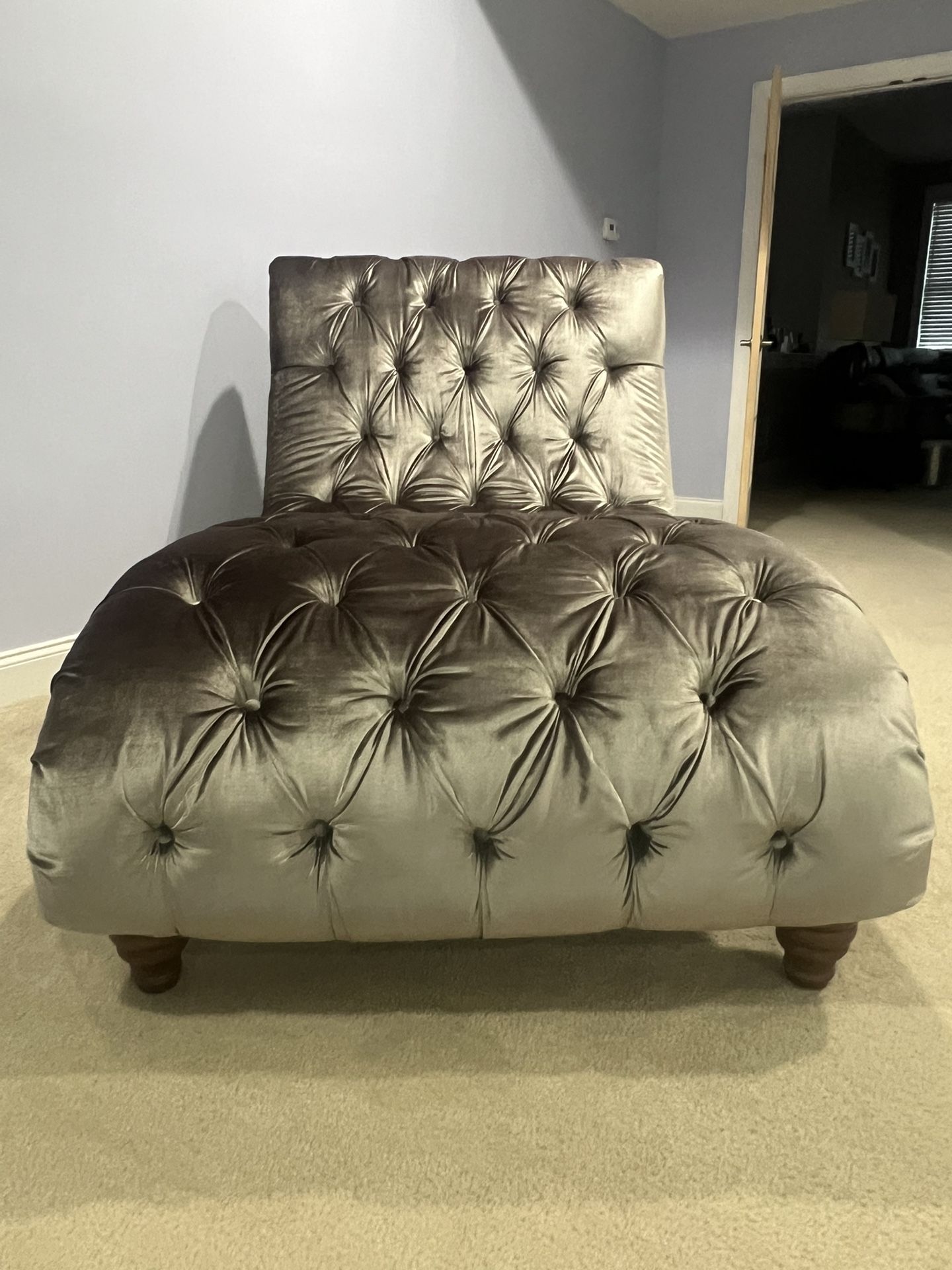 Duchess Chaise Lounge Raymour & Flanigan