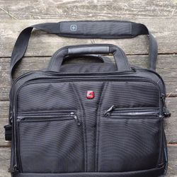 NEW LAPTOP BRIEFCASE 14-16 " WEGNER BY SWISS GEAR