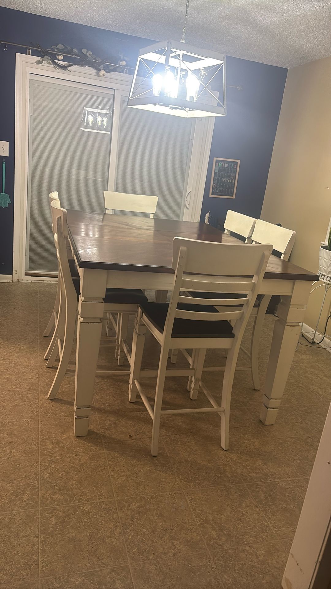 Farmhouse Dinning Table