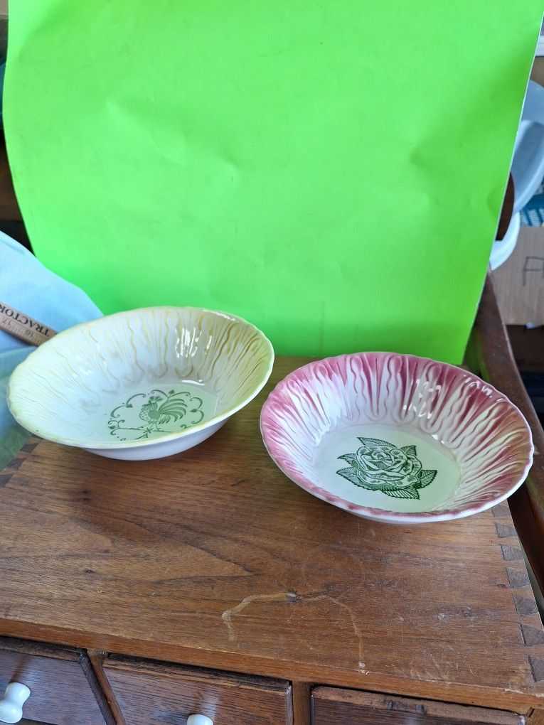 VINTAGE FARMHOUSE SCIO POTTERY SERVING BOWLS SET