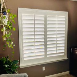 Wood Interior Shutters - Windows, Sliding / French Door, Persianas de Madera, Home, Business, Shutter Blinds, Coverings, Treatments, Molding, Trim. Qu