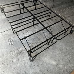 Full Size Metal Bed Frame – Used, Good Condition