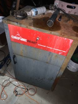 Trash compactor