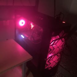 Gaming Pc Runs Good , Gaming Monitor 120hrz Xbox Series x/s 300gb 