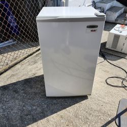 Haier Mini Refrigerator 
