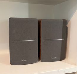Edifier Speakers (Set of 2)