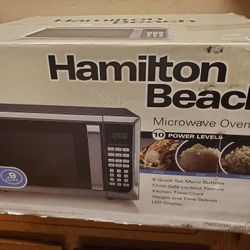 Hamilton Beach 0.9 cu.ft. 900W Microwave Oven, Stainless Steel

