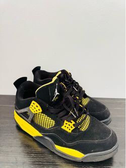 Jordan Air Jordan 4 Retro Thunder 308497-008 Black/Yellow Mid Top Sneakers 2012