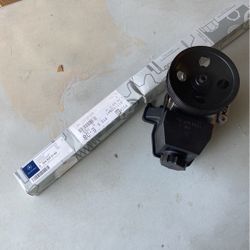 Mercedes E Class Parts  Steering Pump - Deal To Steal $50.00