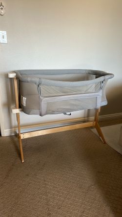 Newton bassinet and bedside sleeper