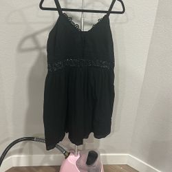 Black Laced Short Express Dress