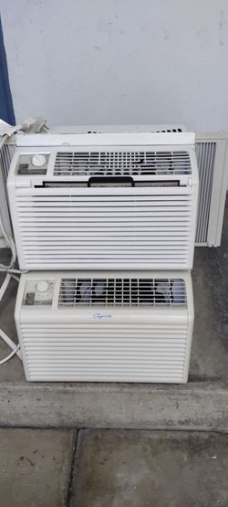 Dos aire acondicionado $100 cada uno $150 por los dos  en frian bien