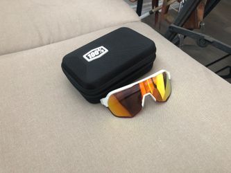 100% Brand Glasses