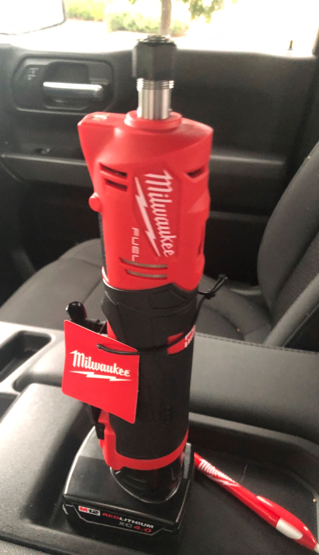 Milwaukee die grinder with 4.0 battery